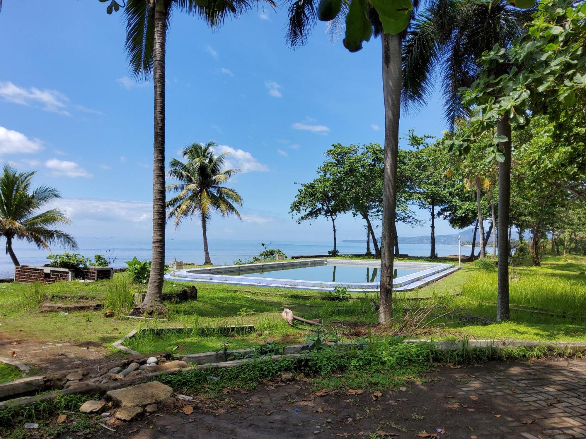 Hotel Kumala Samudra Cikakak Exterior photo